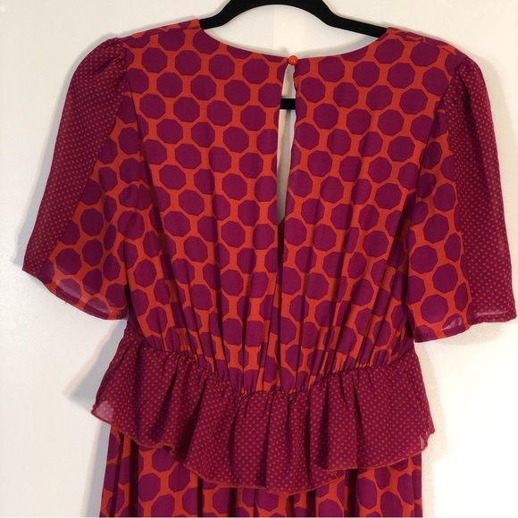 ASOS Twisted Wunder Frill Waist Detail Hexagon Printed Maxi Dress in Rust - Picture 11 of 16